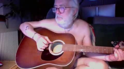 Amberr11 online show from 10, 2, 2026