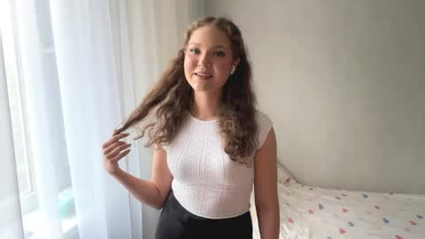 Mia online show from 10, 5, 2026