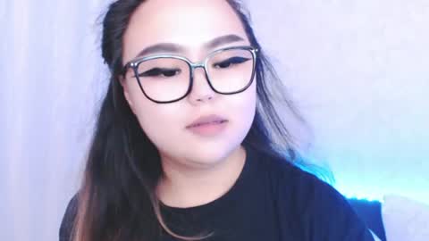 Snapshot of amelia_sunlight chatting on 3, 8, 2026 Amelia online show from 3, 8, 2026