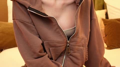 Amelia online show from 7, 1, 2025