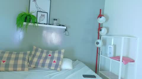 Snapshot of amelialaurent_ chatting on 11, 6, 2026 amelialaurent_ online show from 11, 6, 2026
