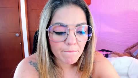 I am Ame  Nice to meet you   online show from 17, 10, 2025