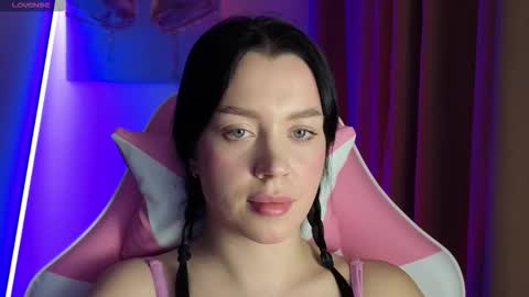 Amelia Sonk online show from 11, 11, 2025