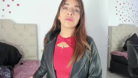 Snapshot of amelie01bronw chatting on 4, 5, 2026 amelie brown online show from 4, 5, 2026
