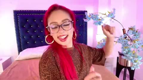Snapshot of amelie_adamsx chatting on 29, 5, 2026 Amelie online show from 29, 5, 2026