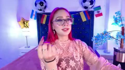 Snapshot of amelie_adamsx chatting on 26, 6, 2026 Amelie online show from 26, 6, 2026
