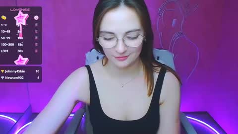 Amelie online show from 2, 2, 2025