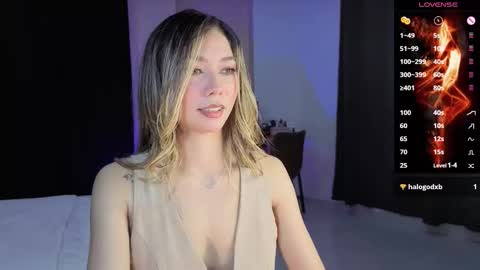 Snapshot of amelieaxie chatting on 29, 10, 2025 Isabella online show from 29, 10, 2025