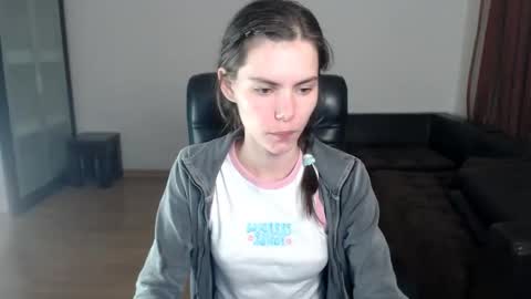 Snapshot of ameliereve chatting on 17, 9, 2025 Amelie online show from 17, 9, 2025