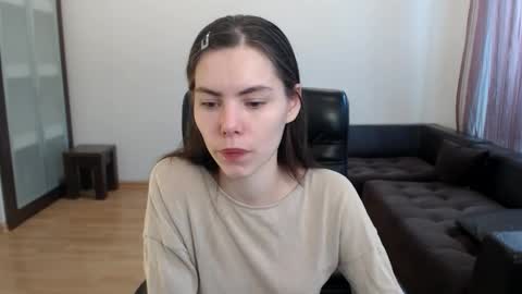 Snapshot of ameliereve chatting on 17, 10, 2025 Amelie online show from 17, 10, 2025