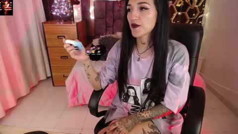 AMELIEROUS .. see you tomorrow  kisses online show from 17, 12, 2024