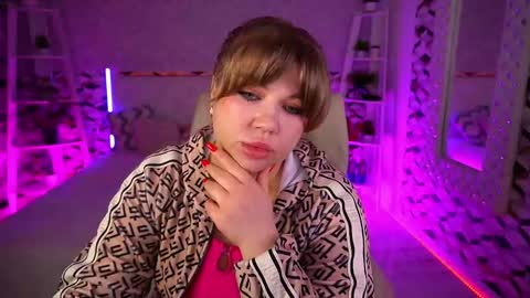 Snapshot of amellywhite chatting on 2, 6, 2026 Alina online show from 2, 6, 2026