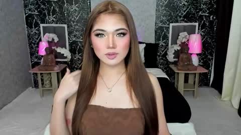 Snapshot of amethyst_claire chatting on 24, 10, 2025 Claire online show from 24, 10, 2025