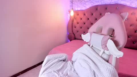      online show from 11, 1, 2025