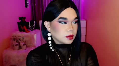 Snapshot of amiadoll chatting on 31, 12, 2024 Queen Mireska online show from 31, 12, 2024