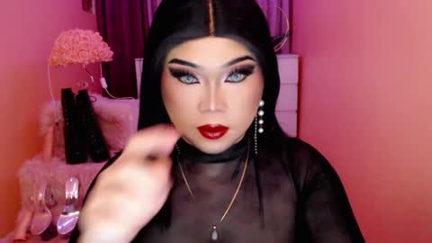 Snapshot of amiadoll chatting on 21, 9, 2025 Queen Mireska online show from 21, 9, 2025