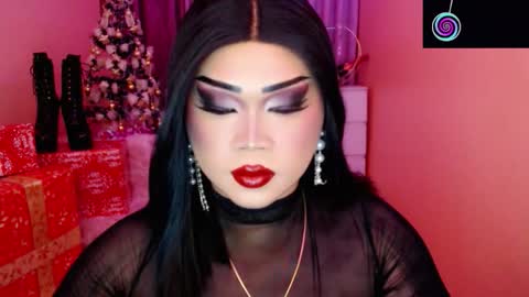 Queen Mireska online show from 4, 12, 2025