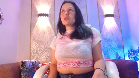 Snapshot of amie_gh chatting on 22, 9, 2025 Amie online show from 22, 9, 2025