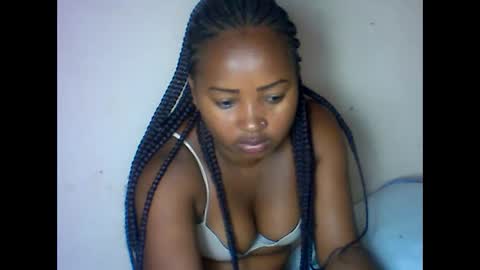 Snapshot of amielle_01 chatting on 12, 4, 2026 amielle_01 online show from 12, 4, 2026