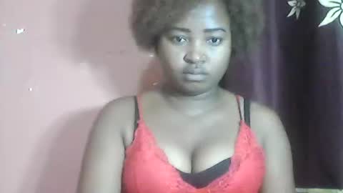 Snapshot of amielle_01 chatting on 30, 4, 2026 amielle_01 online show from 30, 4, 2026
