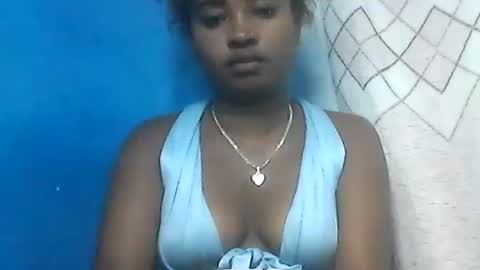 Snapshot of amielle_01 chatting on 7, 5, 2026 amielle_01 online show from 7, 5, 2026