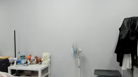 Amina online show from 18, 4, 2026