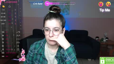 Snapshot of aminabeatris chatting on 4, 3, 2025 Amina online show from 4, 3, 2025