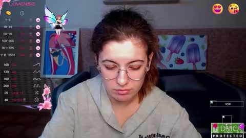 Snapshot of aminabeatris chatting on 7, 10, 2025 Amina online show from 7, 10, 2025