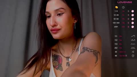 Camilla online show from 14, 10, 2025