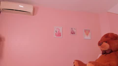 Amira Sanz online show from 17, 10, 2025