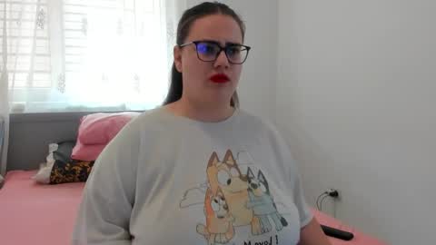Snapshot of amiravyxen chatting on 18, 4, 2026 Amira Vyxen online show from 18, 4, 2026