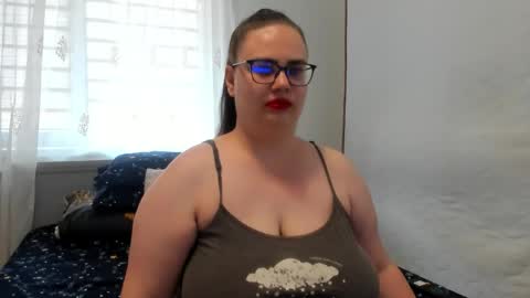 Snapshot of amiravyxen chatting on 21, 4, 2026 Amira Vyxen online show from 21, 4, 2026