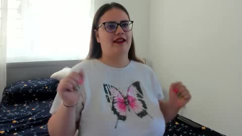 Snapshot of amiravyxen chatting on 29, 5, 2026 Amira Vyxen online show from 29, 5, 2026