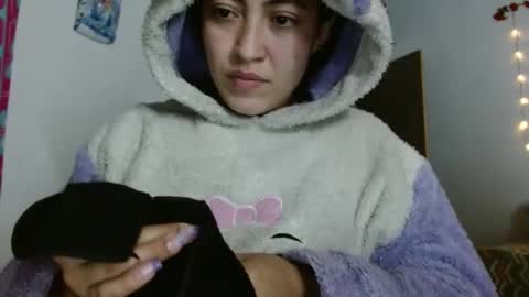 Snapshot of amitlu_ chatting on 28, 1, 2025 amitlu_ online show from 28, 1, 2025