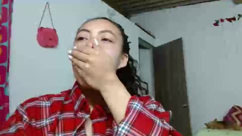 Snapshot of amitlu_ chatting on 25, 10, 2025 amitlu_ online show from 25, 10, 2025