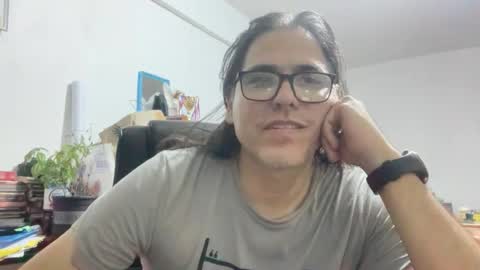 Snapshot of amo_s chatting on 27, 4, 2026 amo_s online show from 27, 4, 2026
