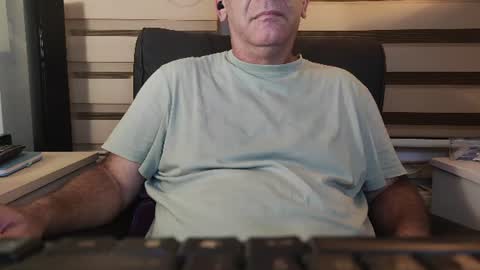 Snapshot of amorlin chatting on 3, 8, 2026 AmorLin online show from 3, 8, 2026