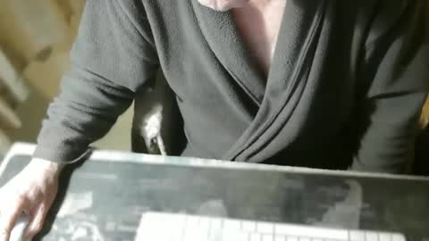 amslave4f online show from 15, 3, 2026