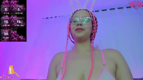 Snapshot of amunet_03 chatting on 14, 9, 2025 Amunet online show from 14, 9, 2025