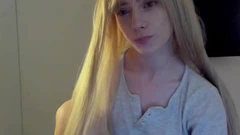Snapshot of amy1_1 chatting on 7, 10, 2025 amy1_1 online show from 7, 10, 2025
