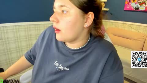Snapshot of amy__wood chatting on 14, 9, 2025 AmyGMT 2 Mon-Sun 0300am-0900am online show from 14, 9, 2025