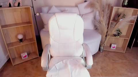 Snapshot of amy_kiitty chatting on 27, 12, 2024 online show from 27, 12, 2024