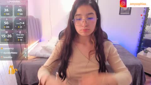 Amy sophia 3 online show from 20, 1, 2025