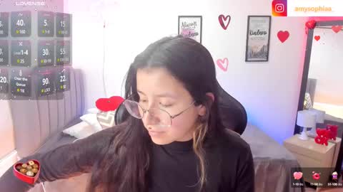 Amy sophia 3 online show from 22, 2, 2025