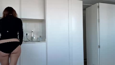 girl next door named Amy online show from 18, 4, 2026