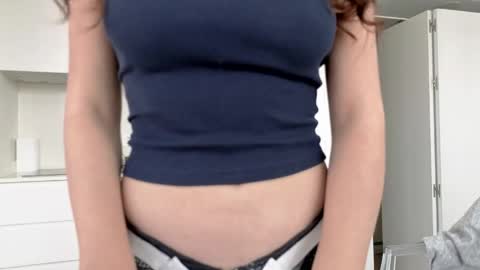 Snapshot of amyalwayshere chatting on 20, 4, 2026 girl next door named Amy online show from 20, 4, 2026