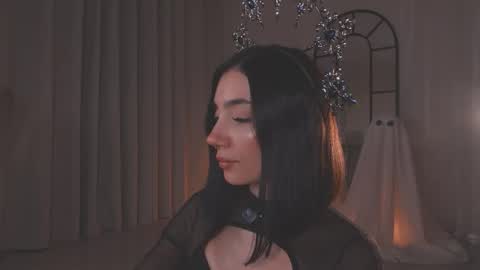 Amy Armstrong online show from 11, 10, 2025