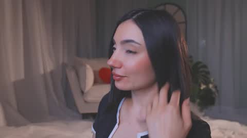 Amy Armstrong online show from 28, 2, 2026