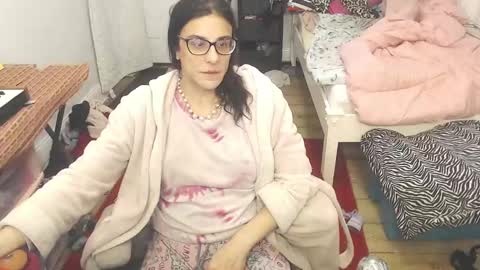 Trashely Gimpson online show from 3, 3, 2025