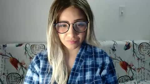 amycosplay99 online show from 17, 1, 2025